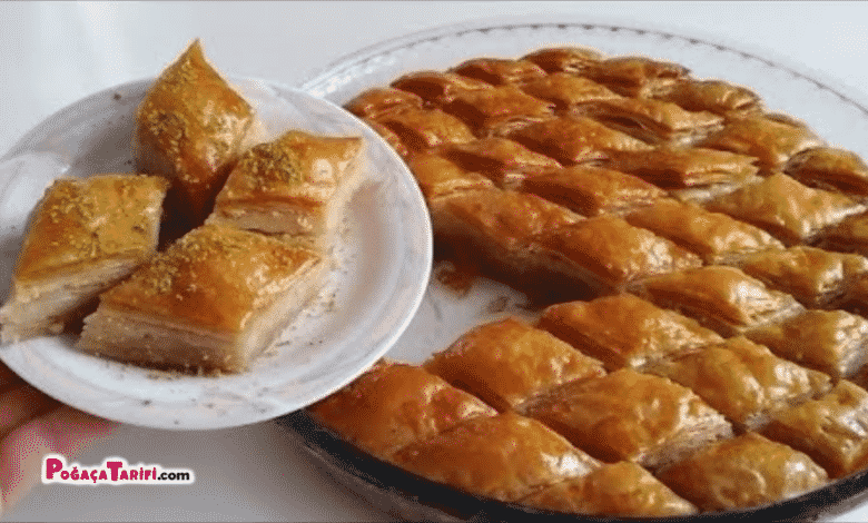 Kat Kat Ev Yapımı El Açması Baklava