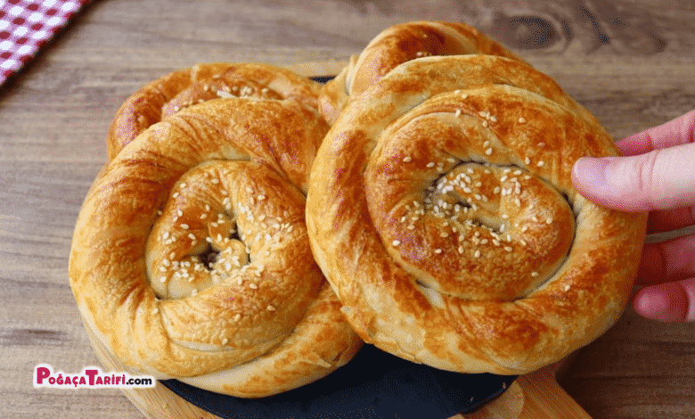 Çiğ Ispanaklı Börek Tarifi