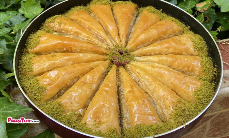 Pastane Baklavalarından Daha Lezzetli Çıtır Çıtır El Açması Baklava Tarifi