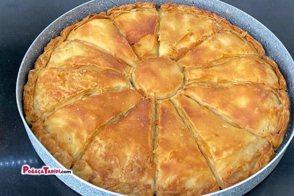 Pırasalı Arnavut Böreği Kolay El Açması Orjinal Arnavut Böreği Tarifi