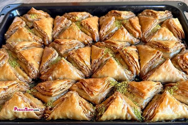 Tepsi Tepsi Sipariş Aldığım Özel Tarif Püf Noktalarıyla En Kolay En Güzel Ev Baklavası Yapımı