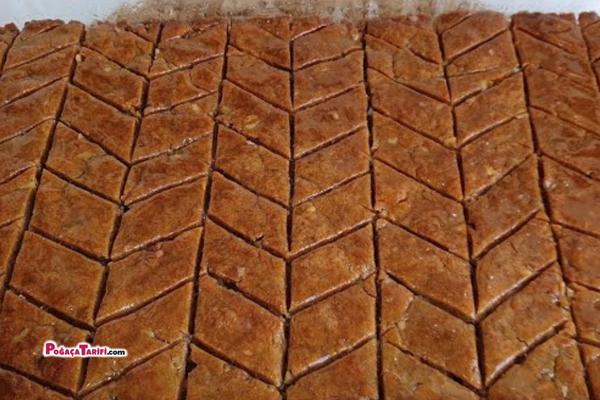 Baklava Tadında Tezpişti Arnavut Tatlısı