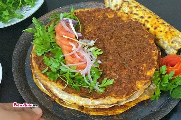 Enfes Lezzetiyle Lahmacun Tarifi