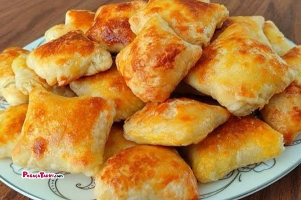 Sadece 3 Malzemeyle Bu Kadar Kolay Ve Ucuz Çıtır Çıtır Börek Tarifi